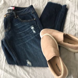 CAbi Boyfriend jeans (ankle) EUC